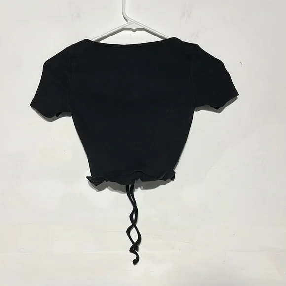 ZARA Black Cinched Front V-Neckline Ruffle Hem Short Sleeve Crop Top Size Small - Picture 7 of 8